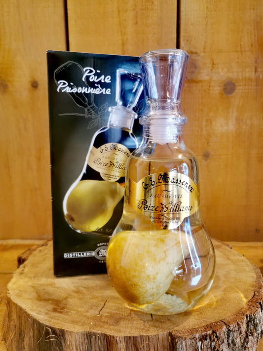 Eau de vie POIRE WILLIAMS - POIRE PRISONNIERE